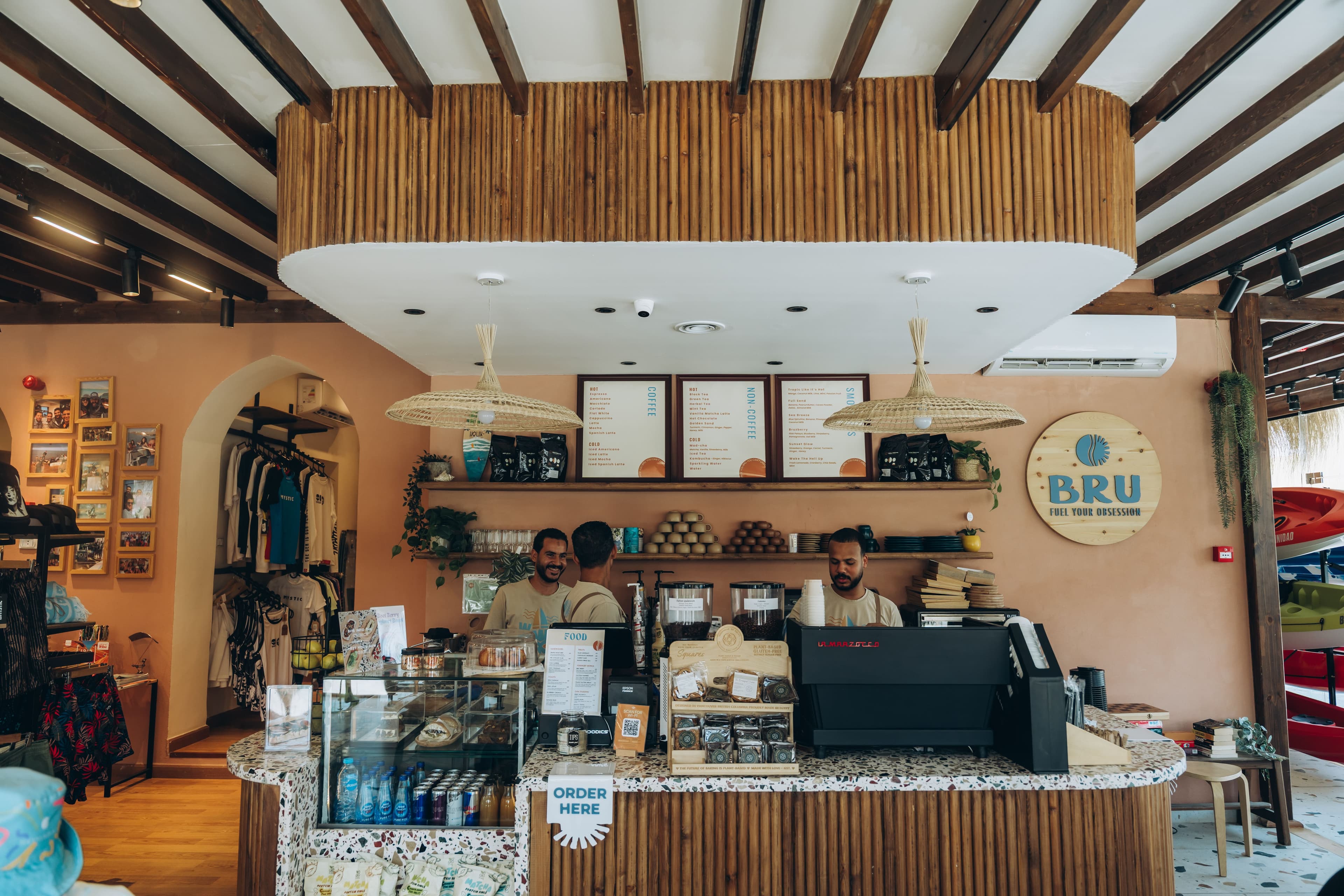 Bru — photo 4 of 8